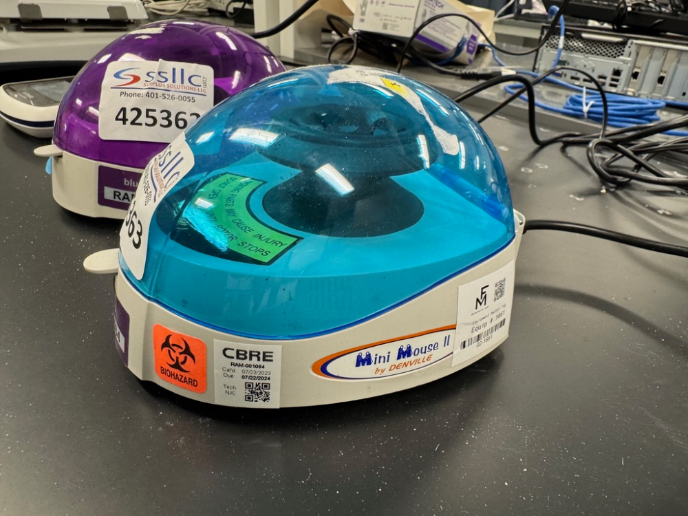 Image of Denville Mini Mouse II Micro Centrifuge